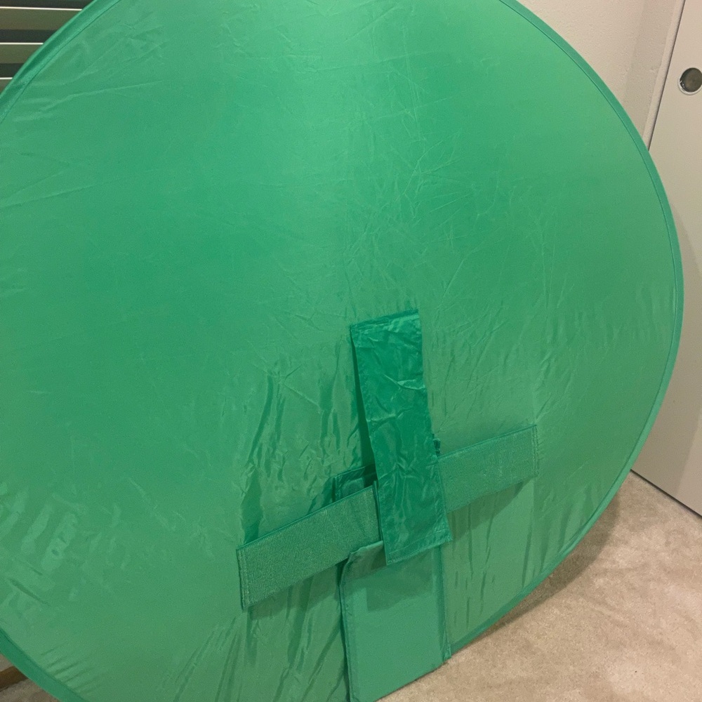 π Webaround Computer/PC Webcam Backdrop - 52" Privacy Screen - Picture 2 of 2